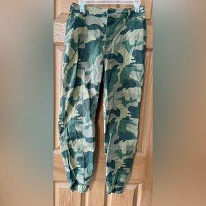 HOLLISTER ULTRA HIGH RISE MEDIUM Camouflage Jogger Pants